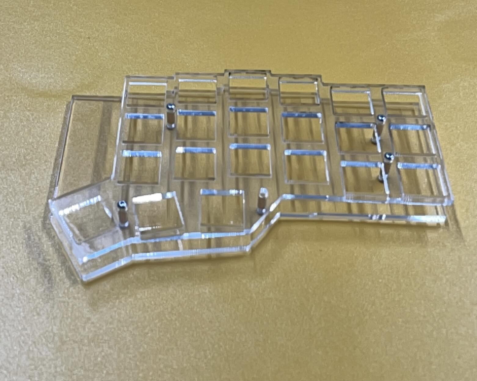 corne-case-acrilico-2